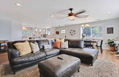 Nampa House | Northside Cozy Updated Farmhouse