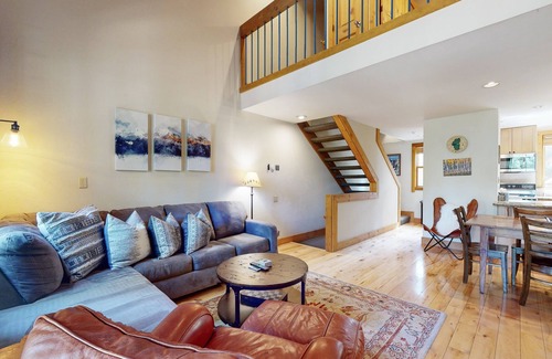 Truckee Condo | Northstar condo with pool, hot tub, & sauna access - near village