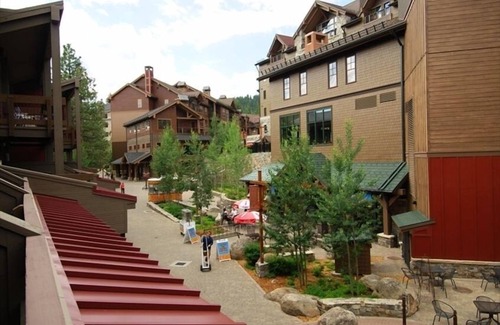 Truckee Apartment | Northstar Village Studio