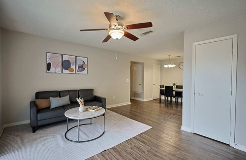 Tougaloo Apartment | Northtown Apartments 4B I Comfy 2 Bed 2 Bath