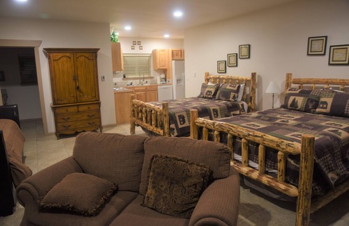 Cle Elum House | Northwest Pines Lodge near Cle Elum Lake! Great for large family gatherings.