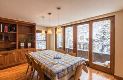 Vail Apartment | Northwoods Easy Ski In Ski Out Access