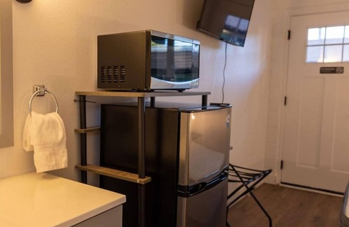 Prescott Apartment | Nostalgic Motel Vibes *Cozy Rooms * WIFI *Room 4