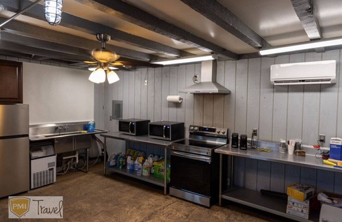 Prescott Apartment | Nostalgic Motel Vibes *Cozy Rooms * WIFI *Room 4