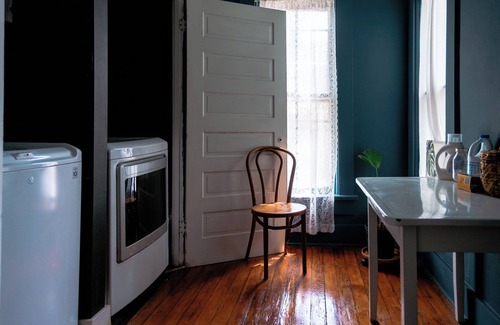 Dayton House | Not Just a Rental - Real Home Vibes, Fast WiFi, 2BR/2BA, Quiet, Walkable, King