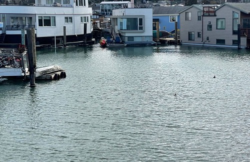 Marin City Boat Rental | Not your Ordinary Houseboat! Deep Water & just remodeled! Excellent Location
