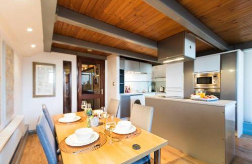 Nottingham City Centre Apartment | Nottingham Central Lace Market Apartment with Three Bedrooms and Free Parking