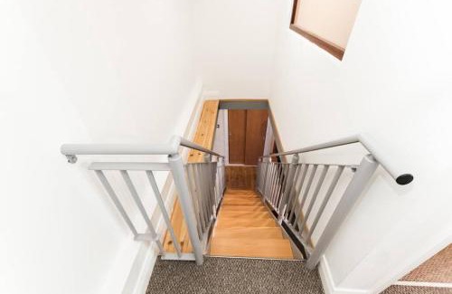Nottingham City Centre Apartment | Nottingham Central Lace Market Apartment with Three Bedrooms and Free Parking