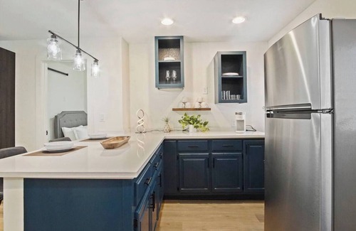 Central Oklahoma City House | Nouveau Nichols Hills | Trendy + Spacious