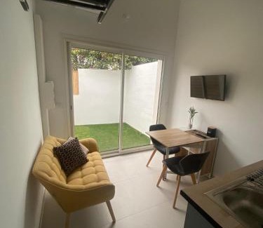 Valergues Apartment | nouvelle appartement T2 mezzanine et piscine