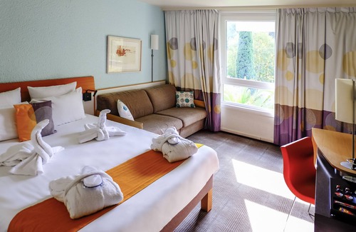 Saint-Menet Hotel | Novotel Marseille Est Porte d'Aubagne