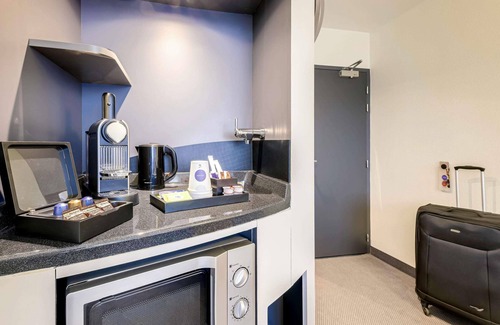 Roissy-en-France Hotel | Novotel Suites Paris CDG Airport Villepinte
