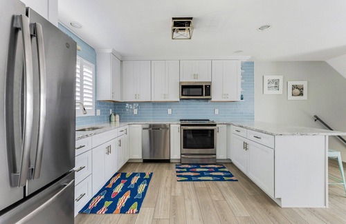 Wildwood Crest House | NOW BOOKING 2024! OCEAN SANDS IS A SPECIAL "BEST IN CREST" TOWNHOUSE W/POOL!