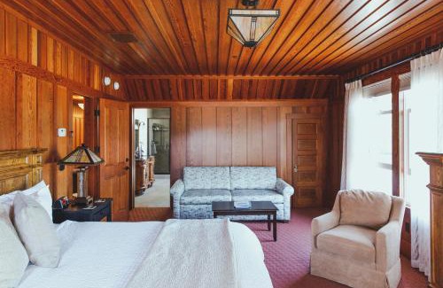 Fort Bragg Hotel | Noyo Harbor Inn