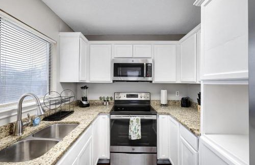 West San Antonio House | Nr Sea World Wifi Games Yard Pets Parking