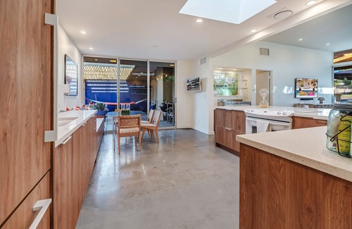Palm Desert House | nSandpiper Palm Desert Historic Mid Century FEB weekly availability