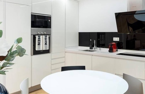 Recoletos Apartment | Nuñez de Balboa Apartment II in Salamanca, Madrid