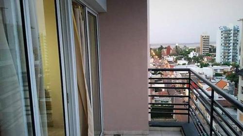 Parana Apartment | Nuez de la Isla "Centro Apart" MICROCENTRO Balcón con vista a la ciudad