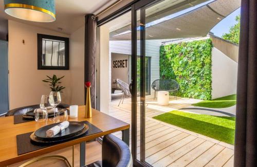 Perverie House | Nuit confort avec Balnéo XXL privative et Climatisation