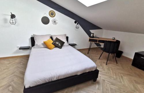 Macon Apartment | Nuit Tendance Mâcon - Chambre cosy centre ville H