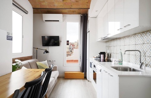 Collblanc y La Torrassa Apartment | Numa | Calid Apartments