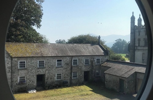 Newry Apartment | Number 9 Narrow Water Castle