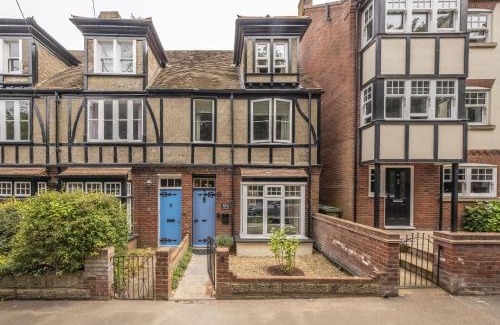 Overstrand House | Number Four