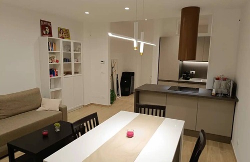 Bari Apartment | Nuovissimo e Accogliente Appartamento a Pochi Passi dal Centro