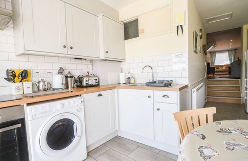 Charmouth Cottage | Nutwood