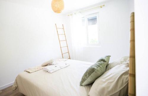 Bagnols-sur-Ceze Apartment | NUXIA Suites&SPA L'Abohème Chic