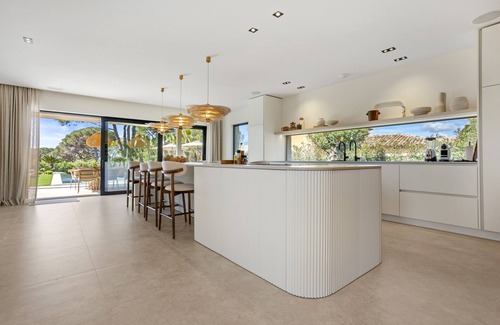 Sainte-Maxime Villa | nVilla 400m² | Sea view | close to the center | luxury