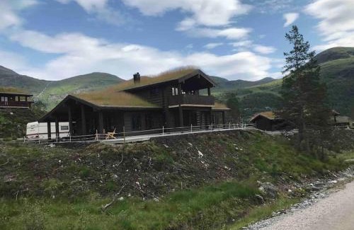 Stryn House | Ny og moderne hytte i Stryn