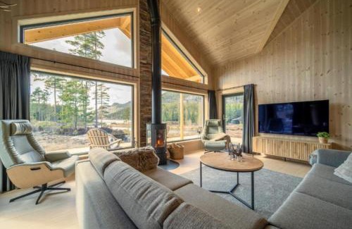 Kviteseid Villa | Nyborg Hytte - 8p - With Sauna & By the Water