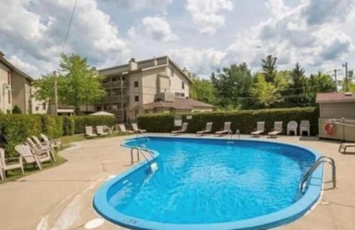 Magog Apartment | O'Berge du Village C304 - Bord de l'eau