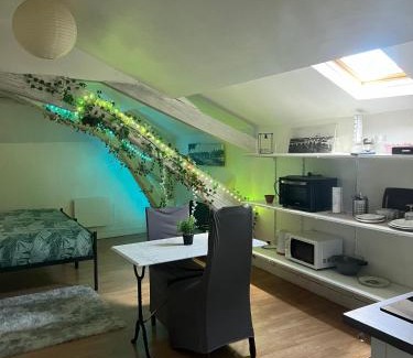 Barriere Saint Marc Apartment | O'Jade Vincent 2 I Parking I Wifi I Près de la gare