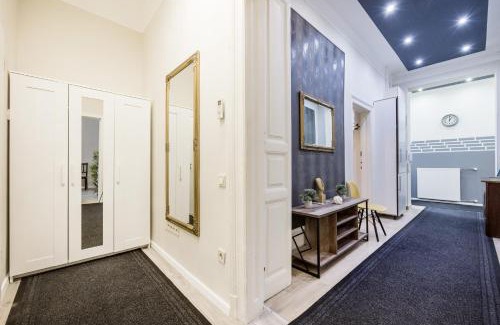 Terezvaros Apartment | Ó Street 3 Bedroom Stylish Apartment