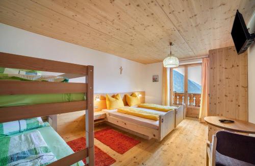 San Leonardo in Passiria Apartment | Oacherhof Ferienwohnung Hochwart