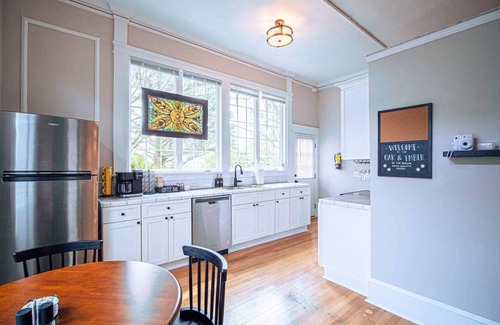Marietta Apartment | Oak and Ember at Marietta Square