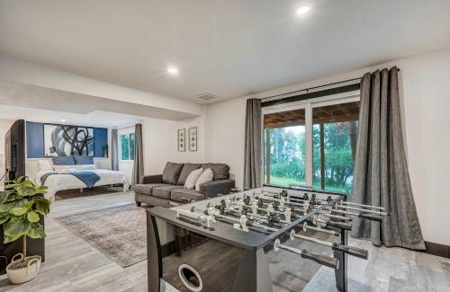 Woodmoor House | Oak Hills Estate Luxe Forest Escape Near USAFA