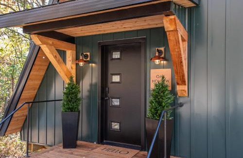 McArthur House | Oak Hollow