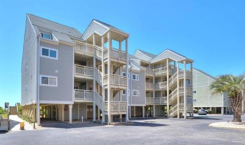 Caswell Beach House | Oak Island Beach Villa 1001- Sandpiper's Retreat