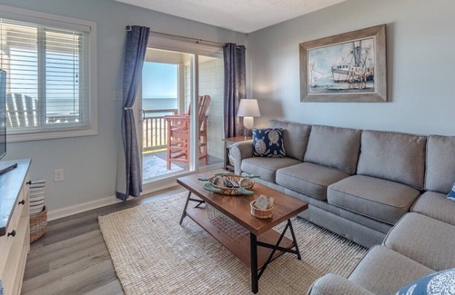 Caswell Beach Condo | Oak Island Beach Villas 406: 2BR, 2BA, Sleeps 5 - oceanfront condo with pool!