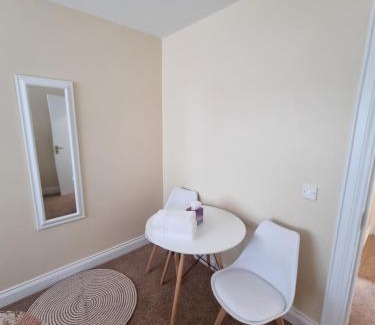 Bogside House | Oak Leaf Suite