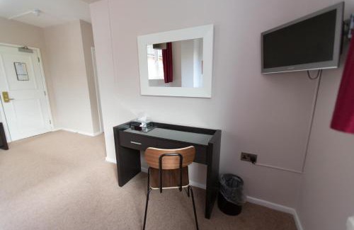 Thorpe St Andrew Hotel | Oaklands Hotel