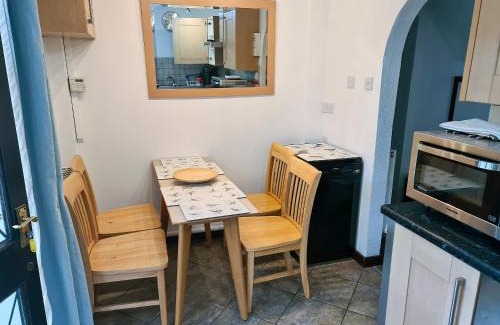 Conwy House | Oakleigh Cottage