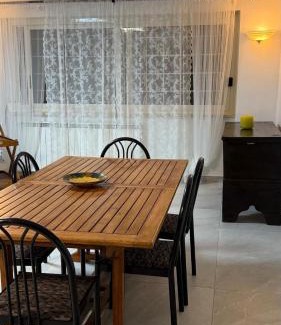 Aprilia House | Oasi di Angelica con piscina privata