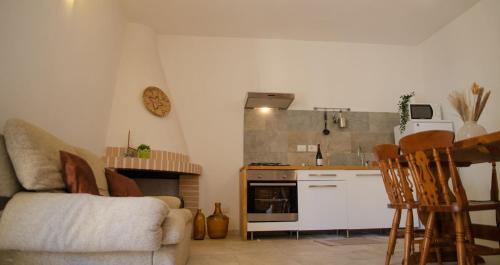 Torpe Apartment | Oasi di Pace con Terrazzo - 5min Spiaggia Budoni
