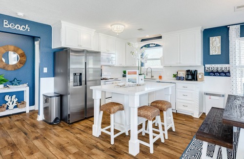 San Luis House | Oasis | Beachfront | Volleyball Court | Sleeps 12