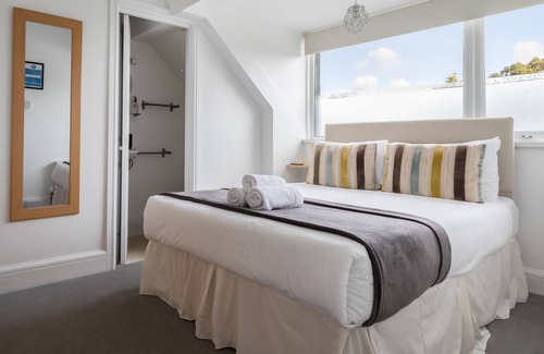 Falmouth House | Oasis House