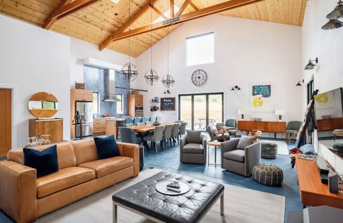 Sebastopol House | Oasis in Sonoma County